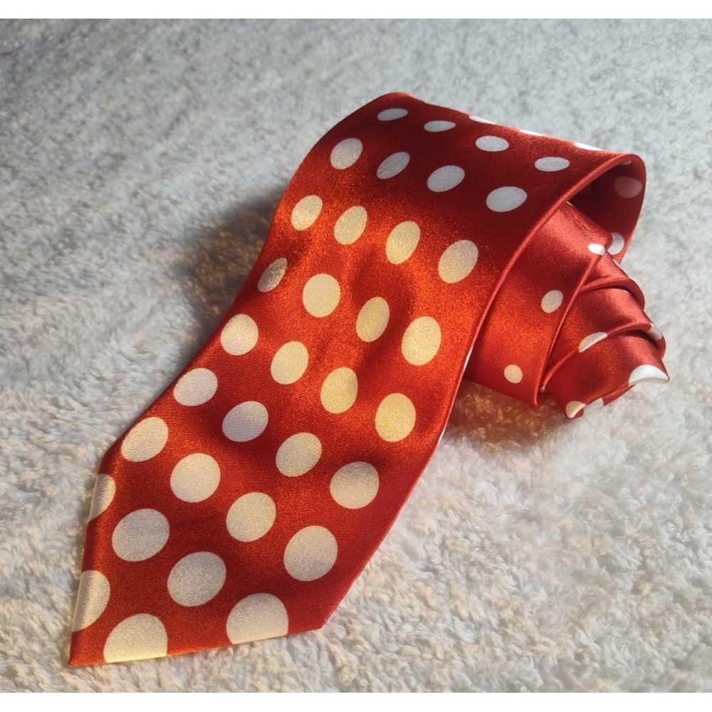 Men's Polka Dot Veronelli Tie 100% Micro Fiber 3.25" W x 58" L Necktie 1649